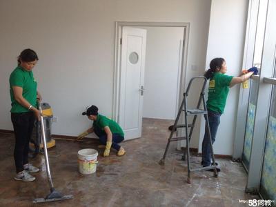 張姐保潔非中介個(gè)人專業(yè)保潔擦玻璃開荒保潔油煙機(jī)清洗